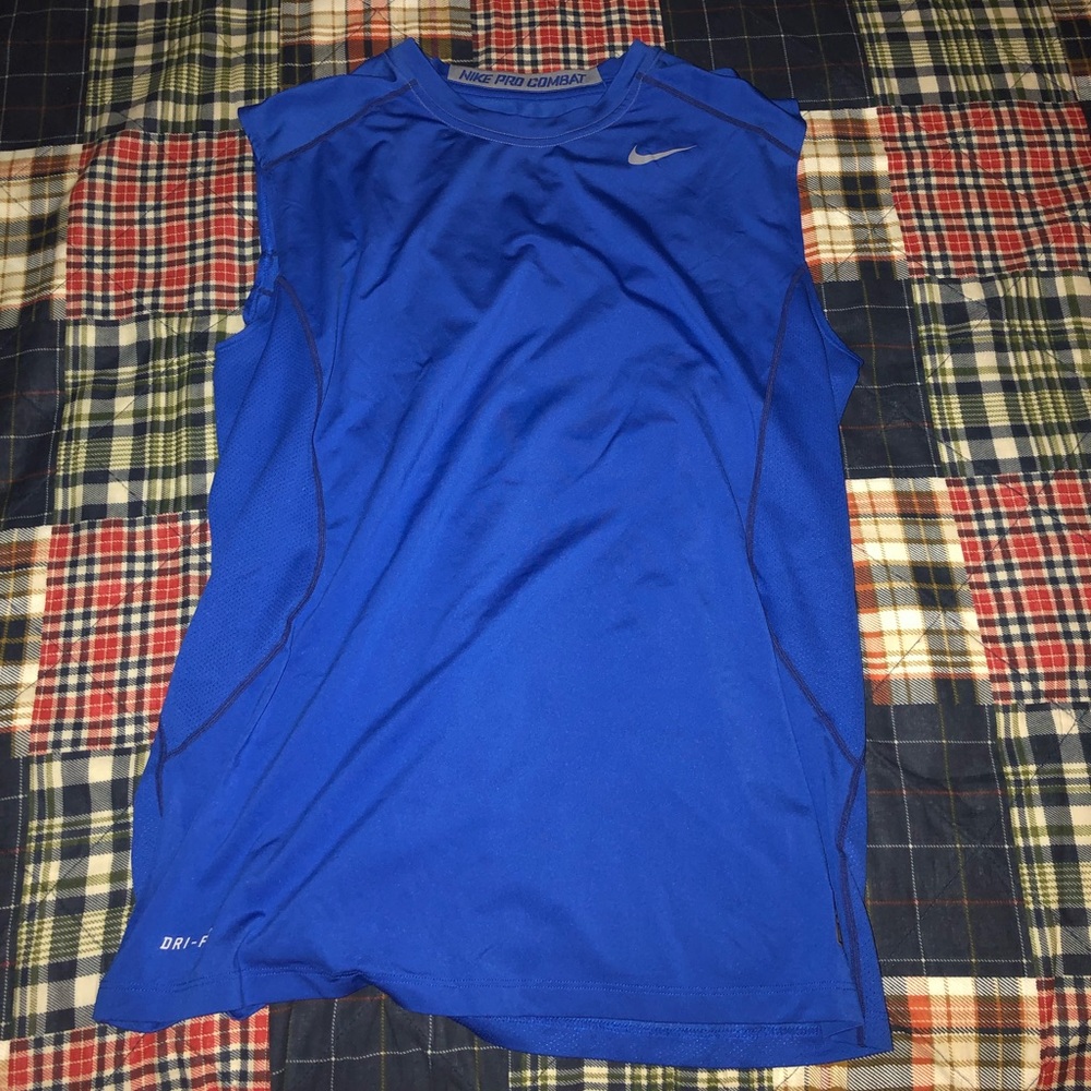 Nike Sleeveless Pro Combat Dri Fit Shirt